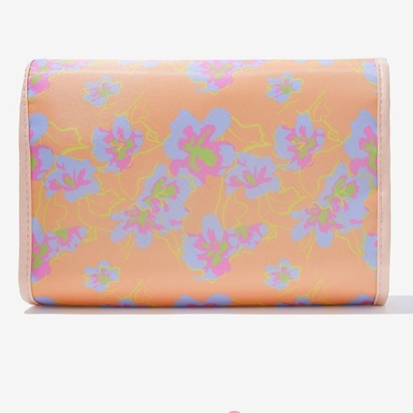 Nine West travel organizer and floral design - Picture 4 of 7